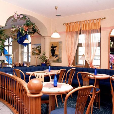 Hotel Zum Grunen Baum Платлинг Экстерьер фото